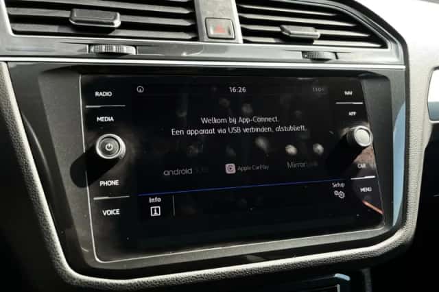 Volkswagen Tiguan (2020) thumbnail 28