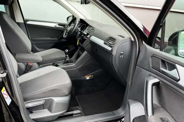 Volkswagen Tiguan (2020) thumbnail 34