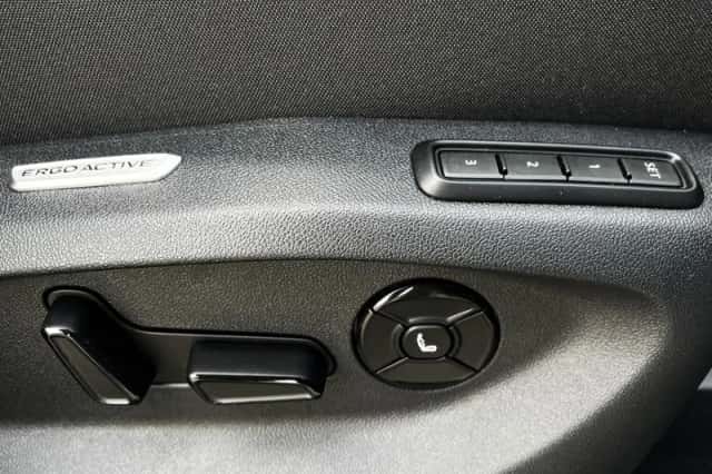 Volkswagen Tiguan (2025) thumbnail 16