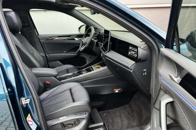 Volkswagen Tiguan (2025) thumbnail 38
