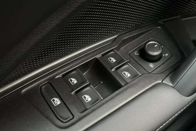 Volkswagen Tiguan (2025) thumbnail 42