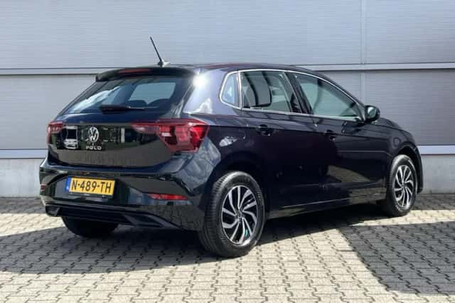 Volkswagen Polo (2022) thumbnail 2