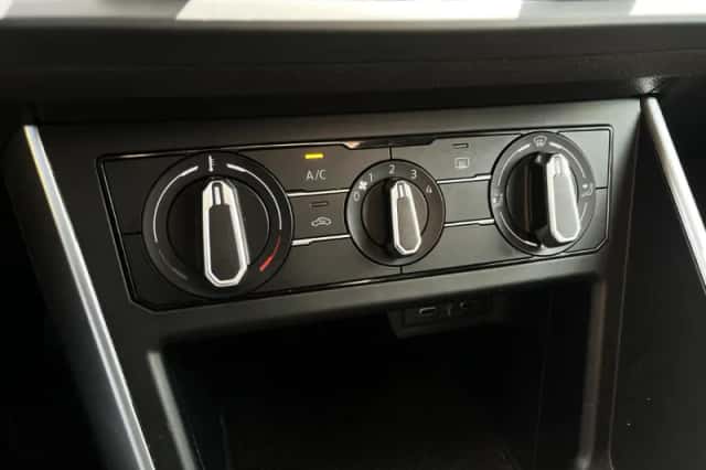 Volkswagen Polo (2022) thumbnail 28