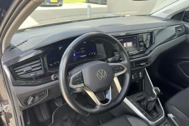 Volkswagen Polo (2022) thumbnail 37