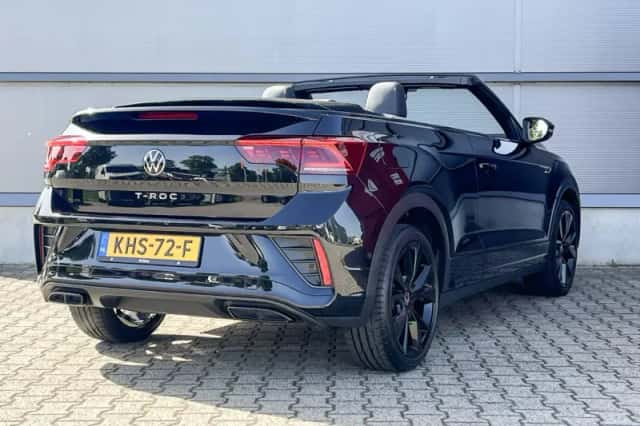 Volkswagen T-Roc (2022) thumbnail 2