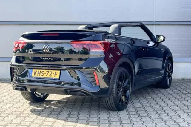 Volkswagen T-Roc (2022) thumbnail 2