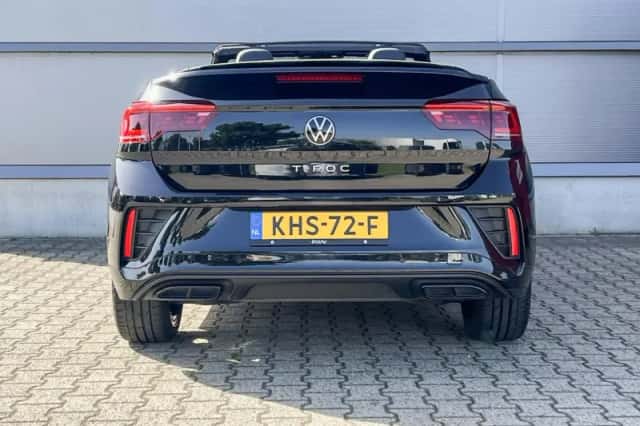 Volkswagen T-Roc (2022) thumbnail 11