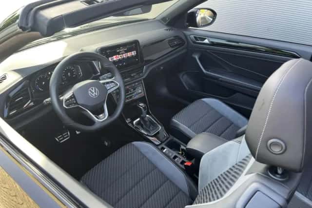 Volkswagen T-Roc (2022) thumbnail 22
