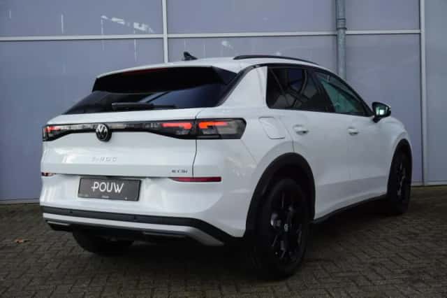 Volkswagen T-Roc (2026) thumbnail 2