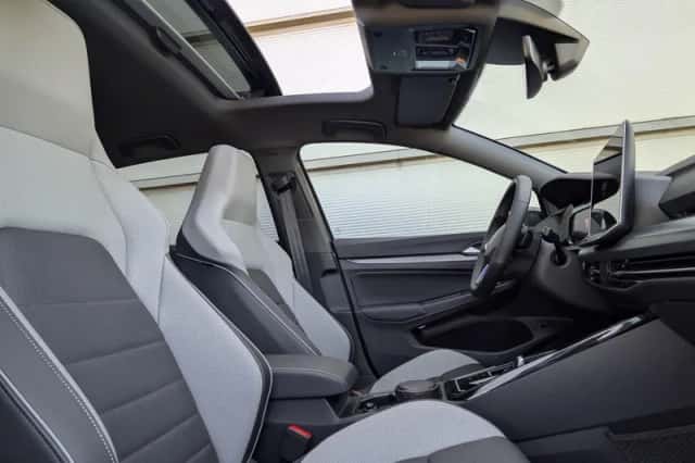 Volkswagen Golf (2025) thumbnail 19
