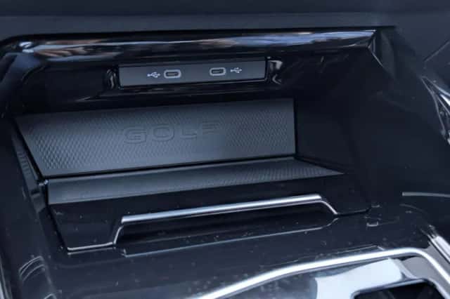 Volkswagen Golf (2025) thumbnail 38