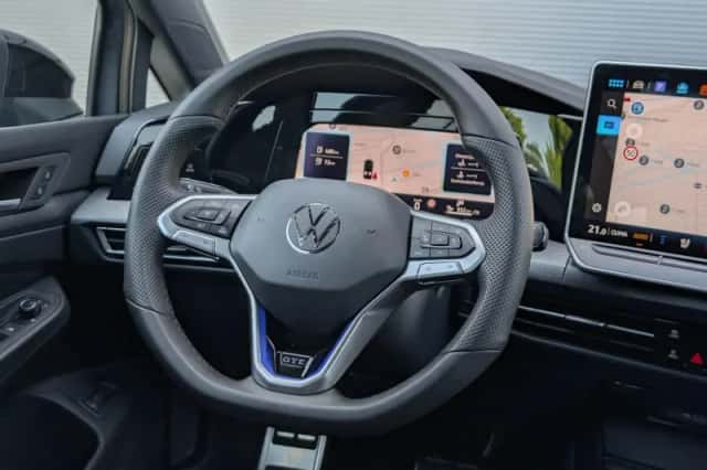 Volkswagen Golf (2025) thumbnail 43