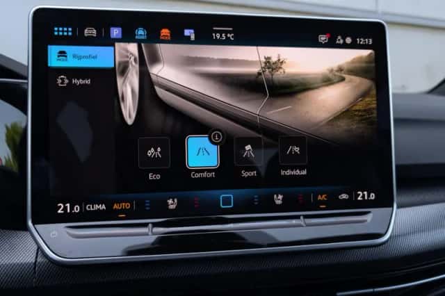 Volkswagen Golf (2025) thumbnail 44