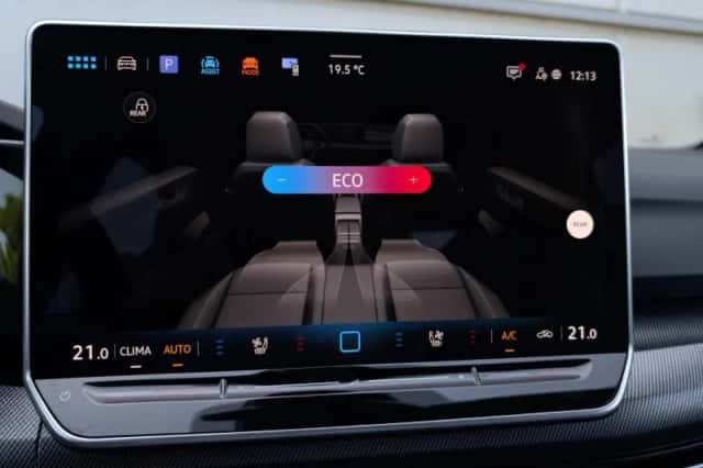 Volkswagen Golf (2025) thumbnail 46