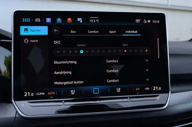 Volkswagen Golf (2025) thumbnail 47
