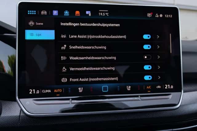 Volkswagen Golf (2025) thumbnail 53