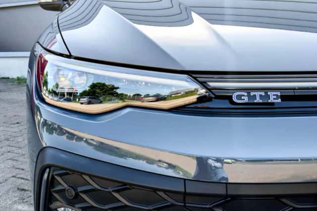 Volkswagen Golf (2025) thumbnail 9