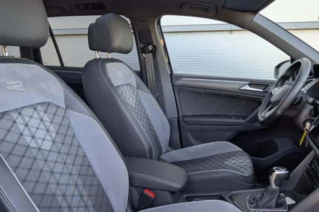 Volkswagen Tiguan (2023) thumbnail 15