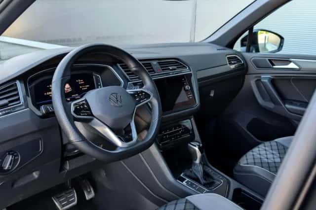 Volkswagen Tiguan (2023) thumbnail 19