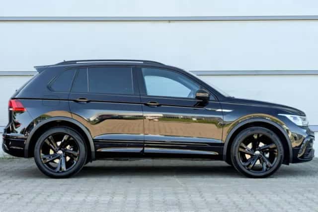 Volkswagen Tiguan (2023) thumbnail 3