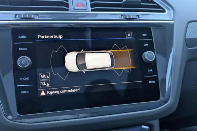 Volkswagen Tiguan (2023) thumbnail 28