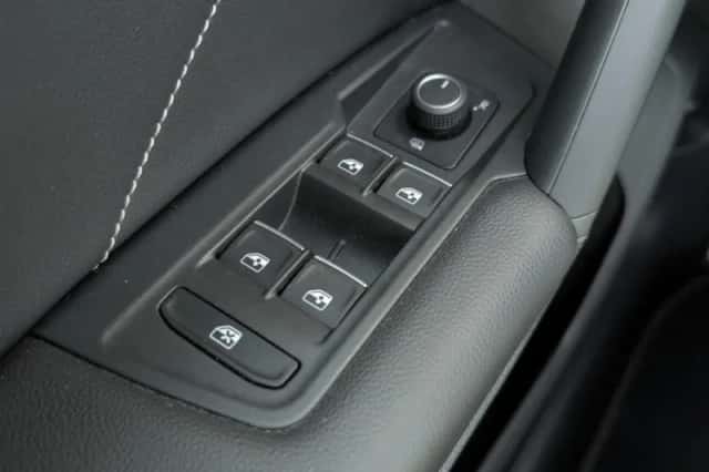 Volkswagen Tiguan (2023) thumbnail 34