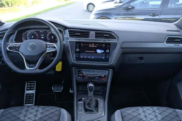 Volkswagen Tiguan (2023) thumbnail 5