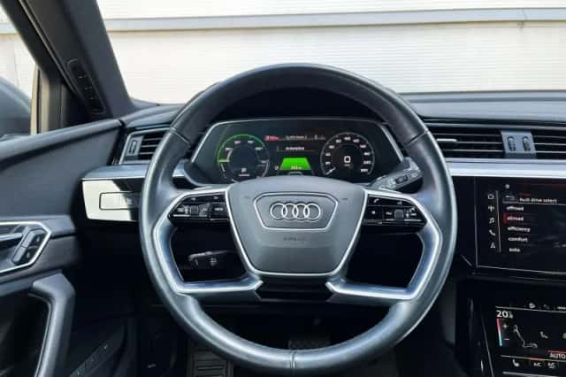 Audi e-tron (2020) thumbnail 29