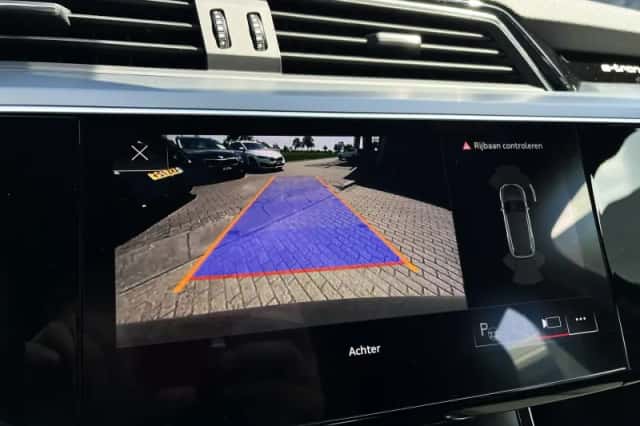 Audi e-tron (2020) thumbnail 35