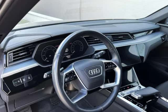 Audi e-tron (2020) thumbnail 43