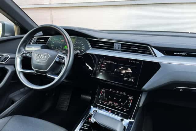 Audi e-tron (2020) thumbnail 53