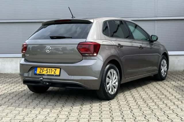 Volkswagen Polo (2019) thumbnail 2