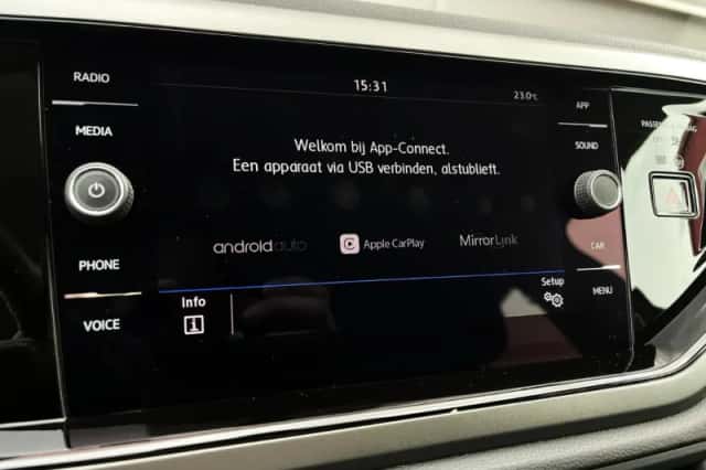 Volkswagen Polo (2019) thumbnail 28