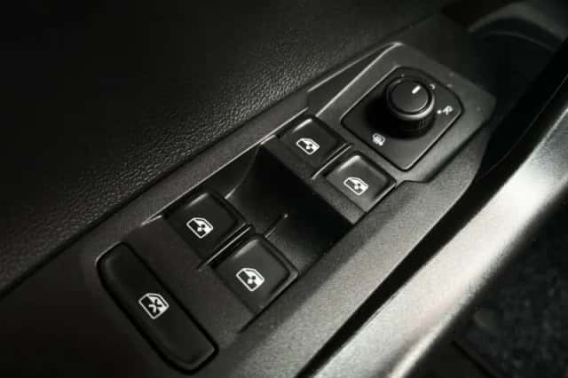 Volkswagen Polo (2019) thumbnail 39