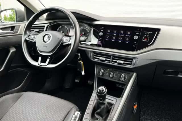 Volkswagen Polo (2019) thumbnail 42
