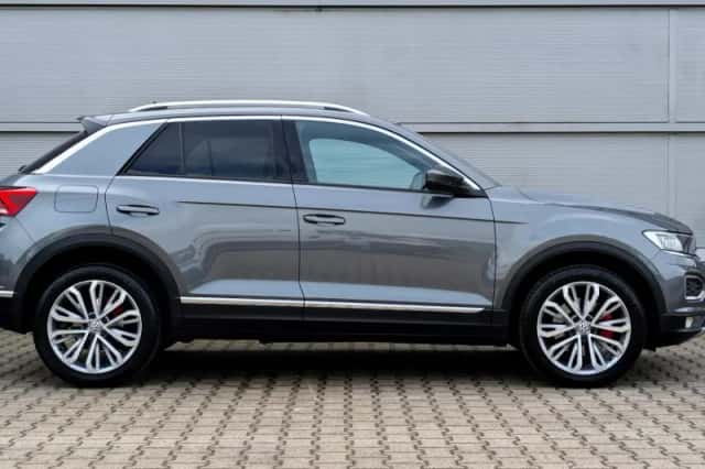 Volkswagen T-Roc (2018) thumbnail 3