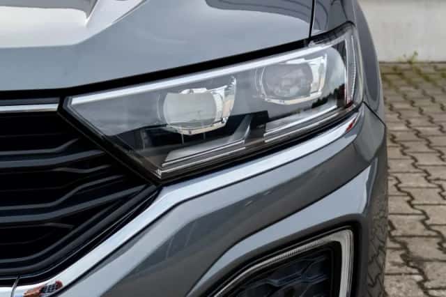 Volkswagen T-Roc (2018) thumbnail 9