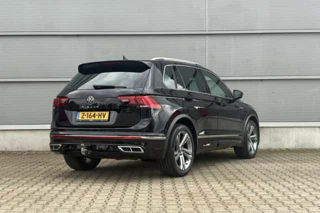 Volkswagen Tiguan (2023) thumbnail 2