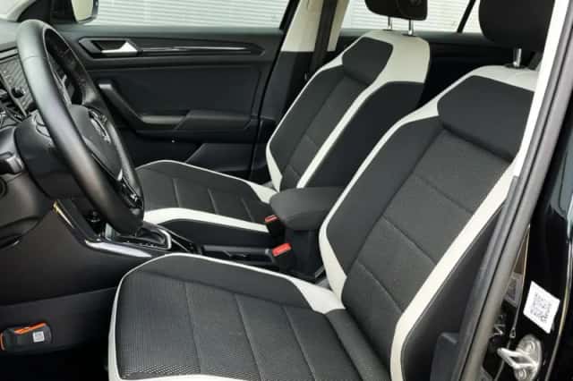 Volkswagen T-Roc (2020) thumbnail 4