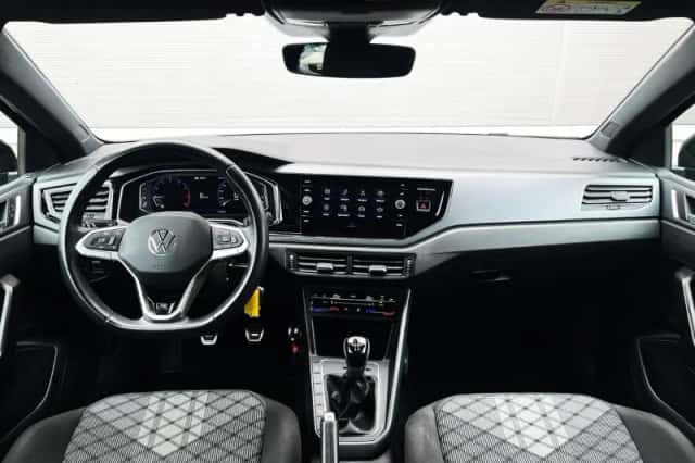 Volkswagen Polo (2022) thumbnail 5