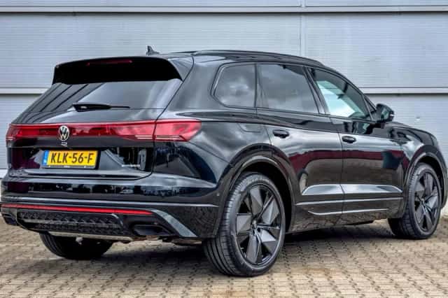 Volkswagen Touareg (2025) thumbnail 2