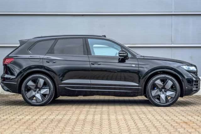 Volkswagen Touareg (2025) thumbnail 3