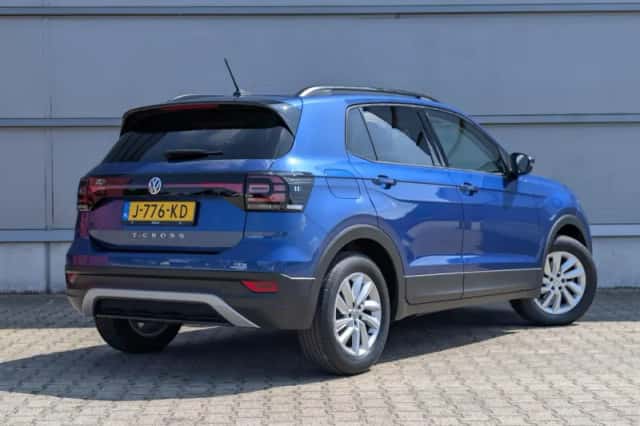 Volkswagen T-Cross (2020) thumbnail 2