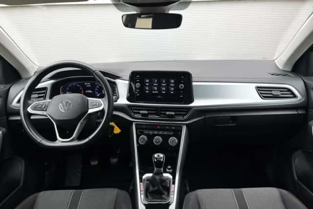 Volkswagen T-Roc (2022) thumbnail 5