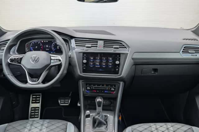 Volkswagen Tiguan (2022) thumbnail 5