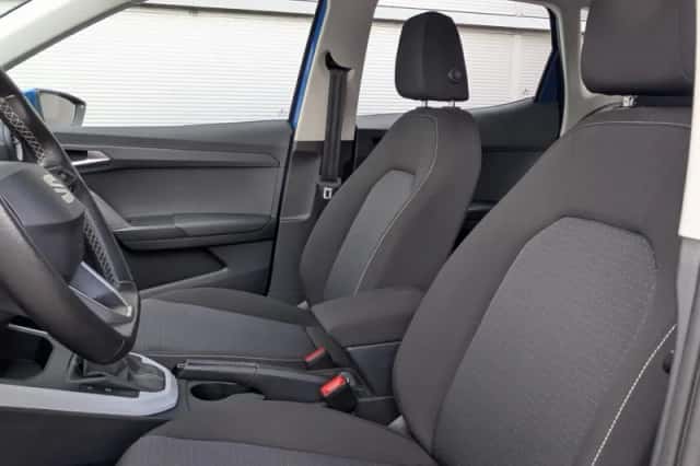 SEAT Arona (2022) thumbnail 4