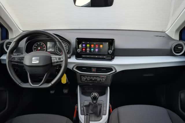 SEAT Arona (2022) thumbnail 5