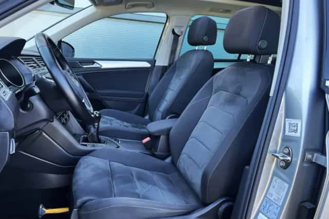 Volkswagen Tiguan (2017) thumbnail 3