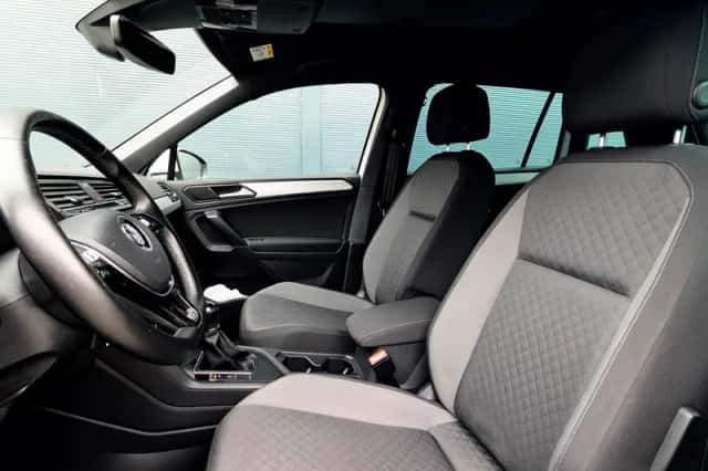 Volkswagen Tiguan (2020) thumbnail 4