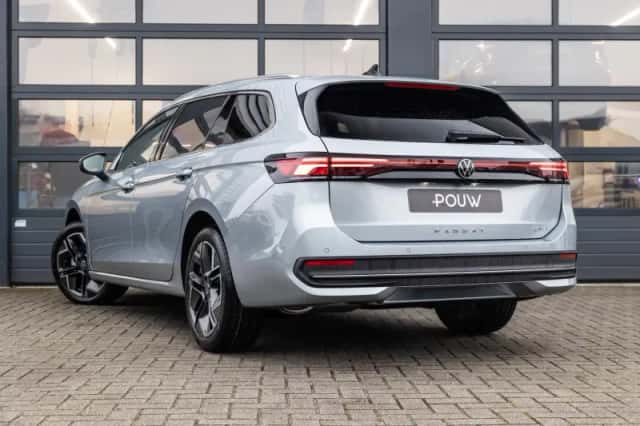 Volkswagen Passat (2025) thumbnail 11